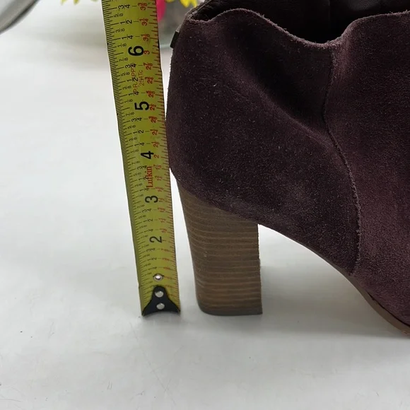 Ivanka Trump Carver Dark Red Suede Ankle Bootie Size 9.5. MCA2468E - Picture 6 of 9